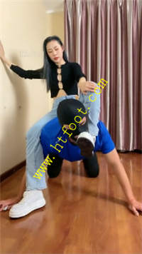 pe1rzmxdjmr.jpg