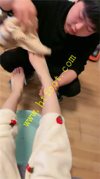 33pcefqgwdv.jpg