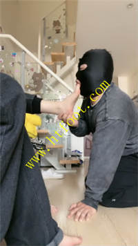 2eupjiwr3t2.jpg
