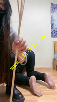 520hw0qyzjl.jpg