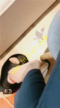 ulmjr22trwq.jpg
