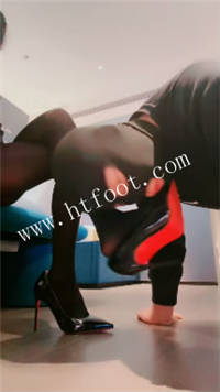 wnvr1jm532m.jpg