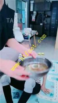 pyowy0ziagm.jpg