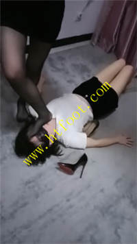 b0irbirznhu.jpg