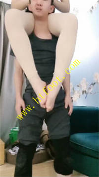 q1jv5fm0m3l.jpg