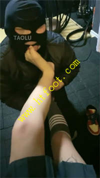 2rmbf4rm0b1.jpg