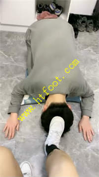 bs1ljrpuymr.jpg