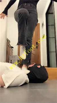 ia4ux10ienz.jpg