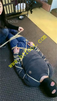 1i5gvq3qab1.jpg