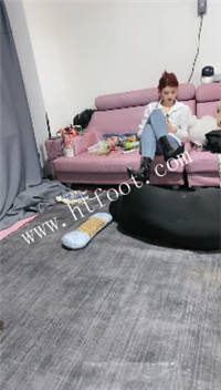 3houjjy504j.jpg