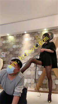 ypgun53eduk.jpg