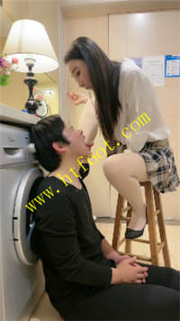 e21dkur2lcq.jpg