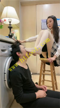 rchuifn5yaq.jpg