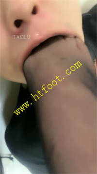 f1nx5bt35y1.jpg