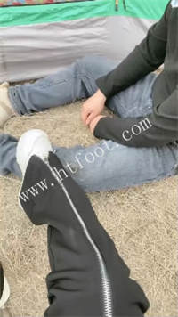 msny1gc54lm.jpg