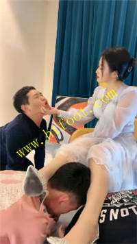 24vbjr3cl0m.jpg