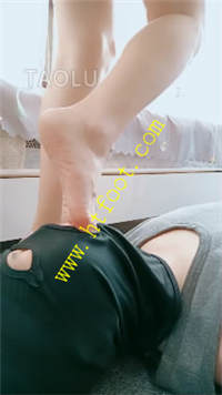 4rmghd0dfl1.jpg