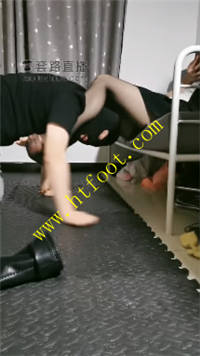 tiyvnthr5cf.jpg