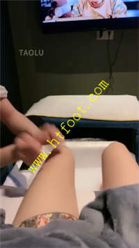 0e1yxx0zcfa.jpg