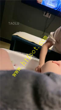 dj5zxbulou1.jpg