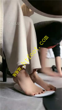 1mryqv4pp45.jpg