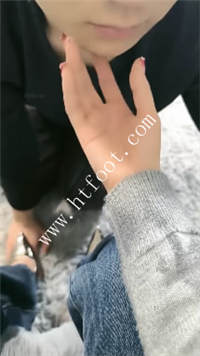 zfomoxmwmmj.jpg