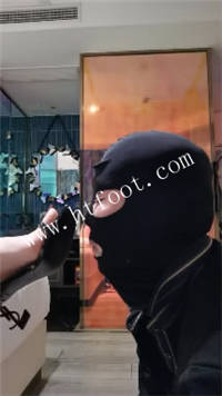 hs01kbhngn1.jpg