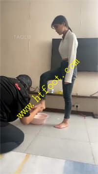 5ndxglcwb10.jpg