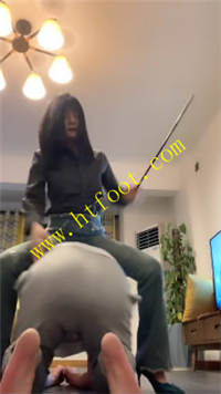 3cuuxmxxfcv.jpg