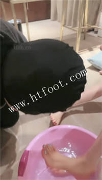 tzrui13h4zg.jpg