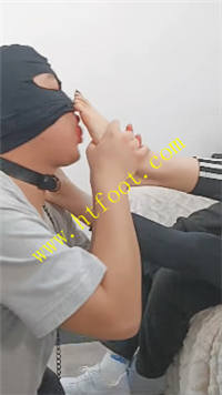 xhscxrg5r3k.jpg