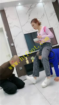 w0hmc5rf43f.jpg