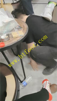 cdp0m1emb3z.jpg