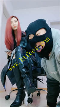 4wcwycpnw0x.jpg