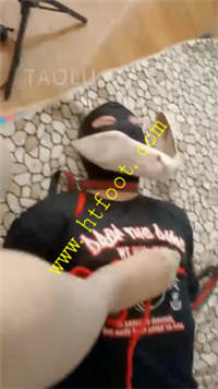 hwbacr4bkub.jpg