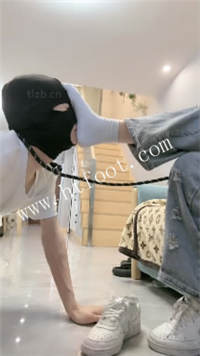 ay0f4hwedg5.jpg