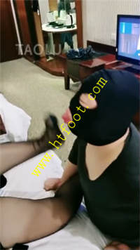 2xbeky4pcwk.jpg