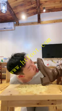 ihnzhar5emb.jpg