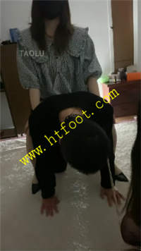 21kkcew02a0.jpg