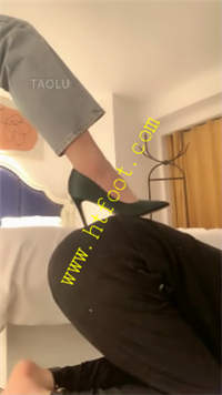 k4rlrypihxf.jpg