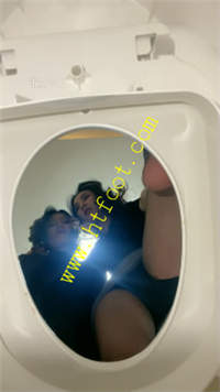 k03lhf13tld.jpg