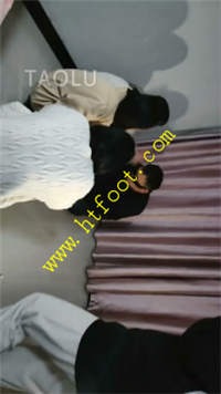 umd5t51gkyp.jpg