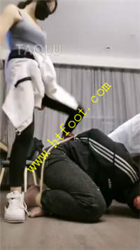 hhm11xs4uhw.jpg