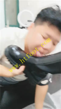ur2xbaizkxk.jpg