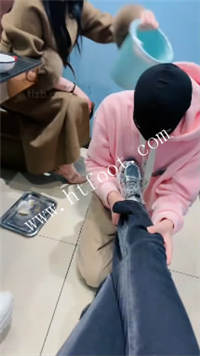 sek3bbj5zif.jpg