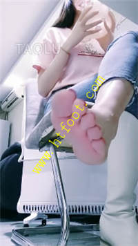 cbzl4m1n2wm.jpg