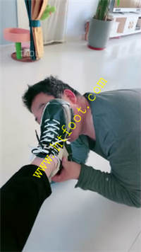 4wxvj221woh.jpg