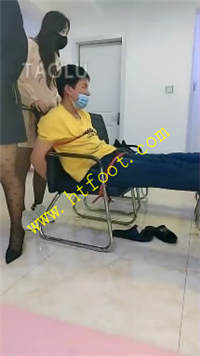 feetaoxzqid.jpg