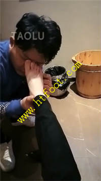 c5xp0mbuzih.jpg