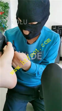 kvcekyc2yzo.jpg